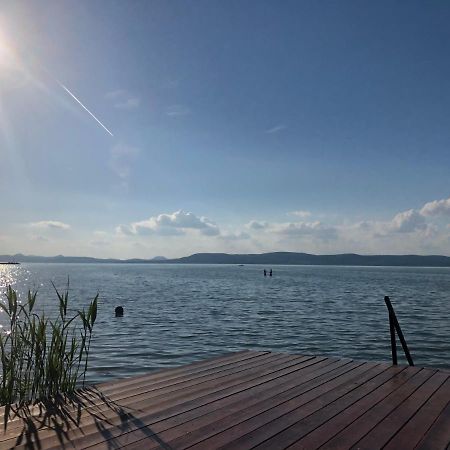 Sunny Private Beach Balatonlelle Exteriér fotografie